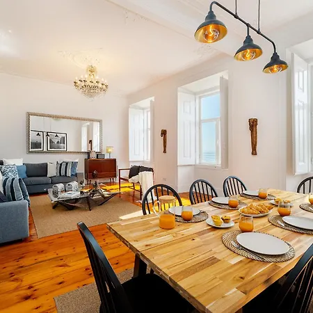Whome Majestic With Breathtaking River Views Lisboa